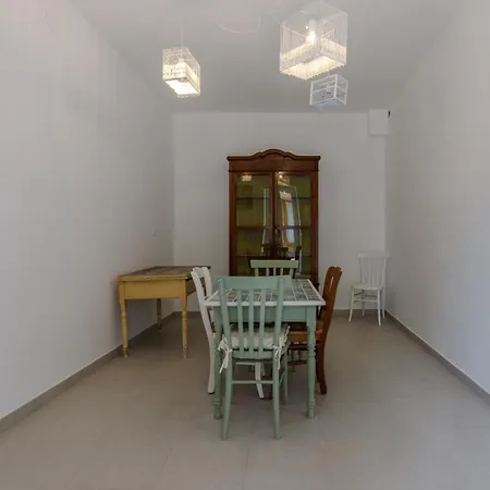 Casa Nonna Manuela By Rentbeat Lägenhet Racalmuto